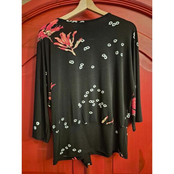 Clara Sun Woo Medium Black Floral Side Gather Blouse Cherry Blossoms Black EUC - Picture 2 of 2